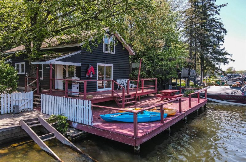 Mesmerising Villa/Castle for Rent with Indoor Pool in Poconos, PA (252) HolidayKeepers