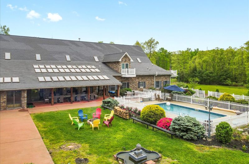Bachelor Party House Rentals & Cabins in Poconos HolidayKeepers