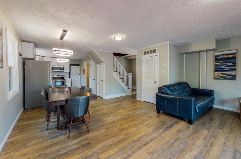 Mesmerising Villa/Castle for Rent with Indoor Pool in Poconos, PA (252