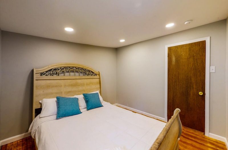 Mesmerising Villa/Castle for Rent with Indoor Pool in Poconos, PA (252