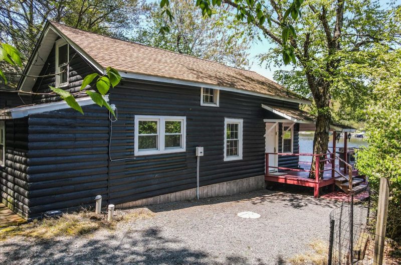 Mesmerising Villa/Castle for Rent with Indoor Pool in Poconos, PA (252) HolidayKeepers