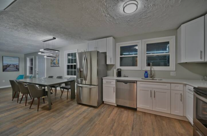 174 Acre Mansion Rental in Poconos (1700) HolidayKeepers