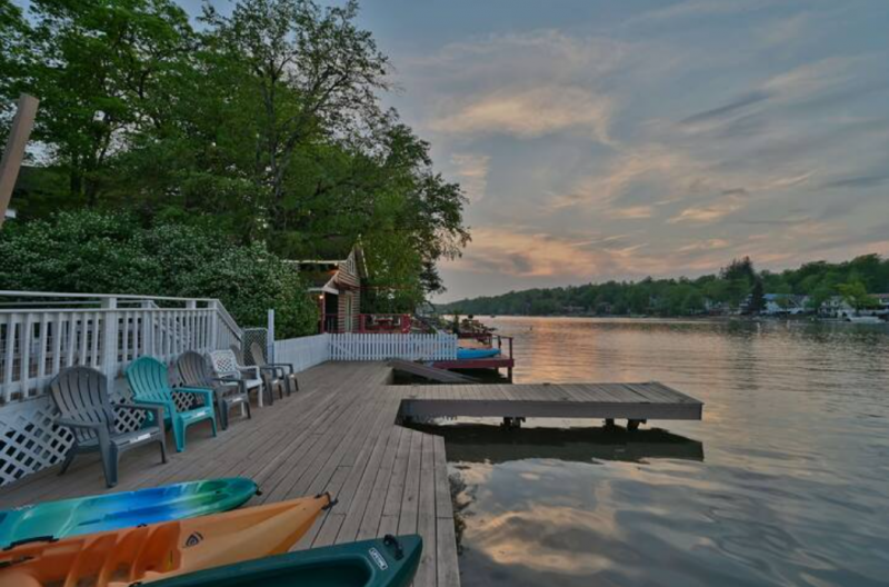174 Acre Mansion Rental in Poconos (1700) HolidayKeepers