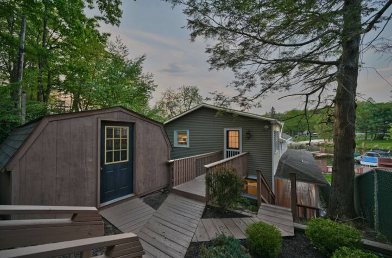 174 Acre Mansion Rental in Poconos (1700) HolidayKeepers