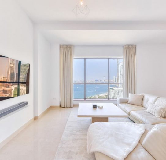 holidaykeepers Deluxe Retreat JBR ~ Million Dollar View ~ Balcony