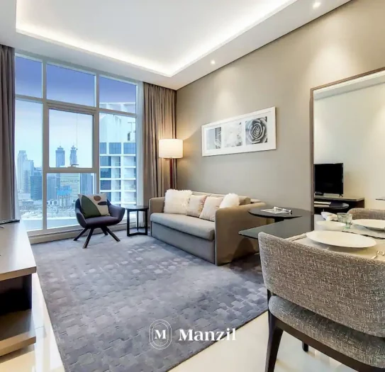 holidaykeepers Manzil - 1BR in Business Bay w Burj & Canal Views